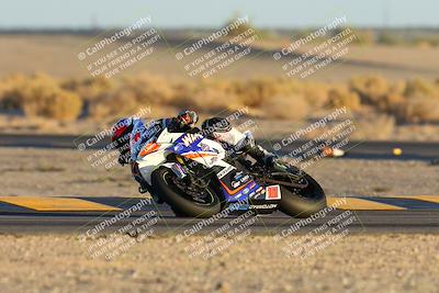 media/Nov-17-2024-CVMA (Sun) [[1fec520723]]/Race 18-Supersport Middleweight/